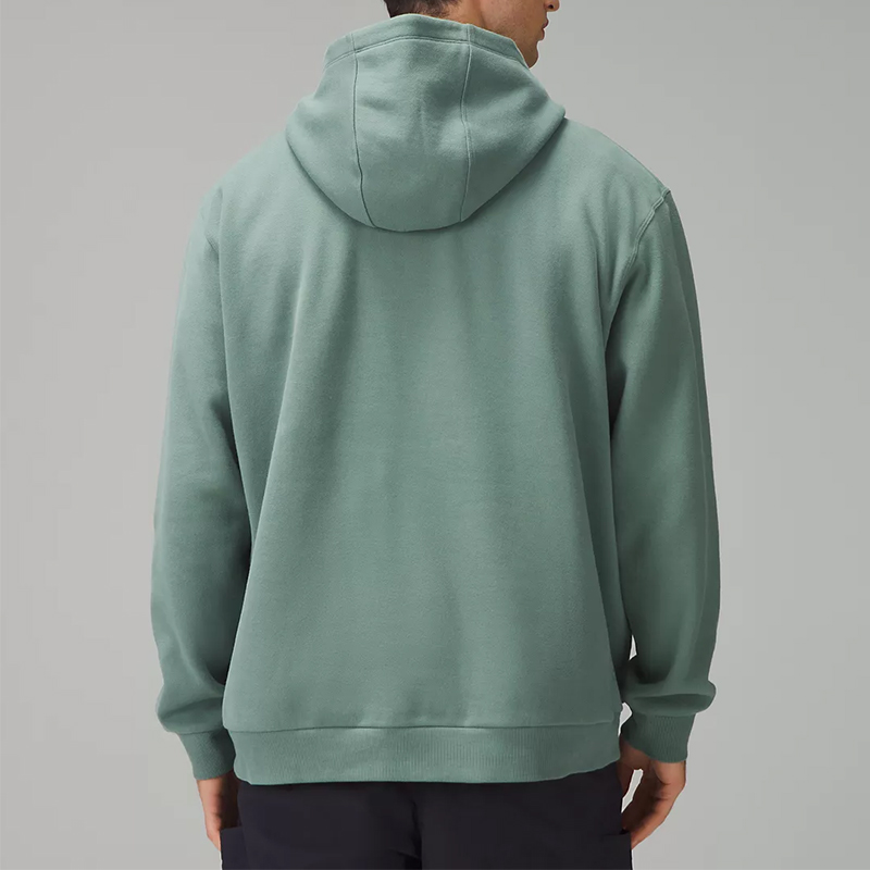 hongfeng specializes in men’s pullover hoodies, offering comfort and versatility for everyday wear.